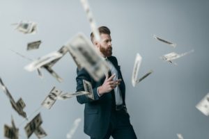 Деньги есть, денег нет и денег совсем нет. Обзор 3 стратегий преодоления кризиса