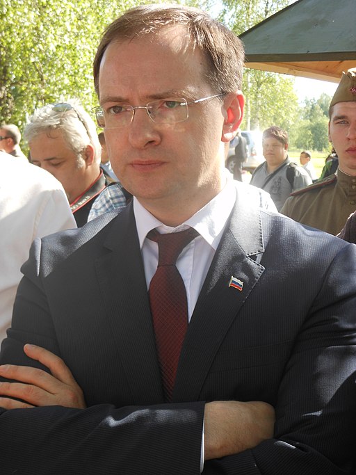 512px-Министр_культуры_РФ_Владимир_Мединский