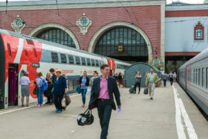 Особенности  оформления дебетовых продуктов российских банков нерезидентами Российской Федерации