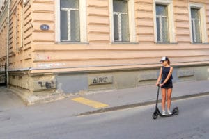 С марта 2023 года вступает в силу новая версия ПДД. Там будут новые правила для электросамокатов