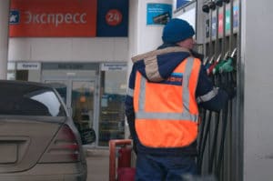 Бензин или кофе: на чем зарабатывают российские АЗС в 2020 году? Рассказывают эксперты