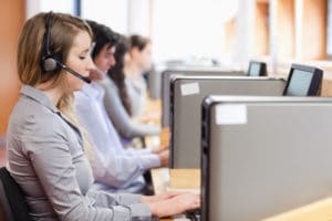 Почему банки заменяют живых сотрудников call-центров на роботов? Отвечают эксперты