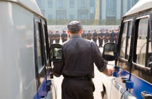 Искренне верили, что все делаем правильно. Откровения вокзального опера из середины 90-х