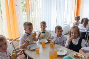 Разбираем закон о бесплатном питании для школьников: смогут ли школы запустить его с 1 сентября?