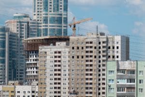 Страховку от АСВ по деньгам на эскроу-счетах могут поднять выше 10 миллионов. Зачем это нужно и кому поможет такая мера