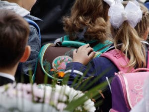 Для детей мигрантов в школах введут тестирование по русскому языку и специальные курсы для языковой адаптации