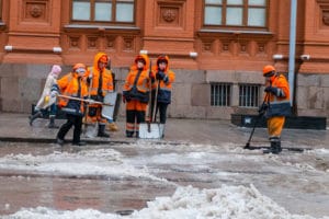 «Не считаю, что они отнимают рабочие места у граждан РФ». Эксперт о мигрантах и их влиянии на рынок труда и бизнес