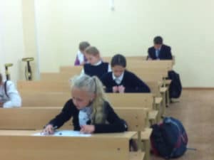 Выплат в 10 тысяч на подготовку к школе, вероятно, не будет. На что могут претендовать семьи