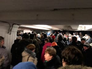 Две столицы ксенофобии. Почему в Москве и Питере такое разное и такое похожее отношение к «понаехавшим»?