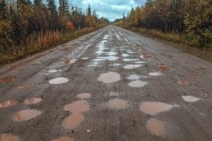 В России дороги – не очень. Разбираемся, виноваты тут устаревшие ГОСТы или их невыполнение