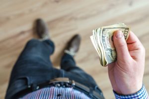 ЦБ продлит запрет на снятие валюты со счета и после 9 марта 2023 года