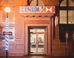 0 млн убытка: HSBC продает свой банк и уходит из России