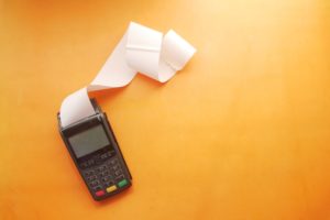 Альфа-Банк будет начислять кэшбек до 35% за сканирование QR-кодов на чеках