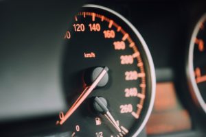 Российский авторынок в апреле 2023 показал рост впервые за 2 года
