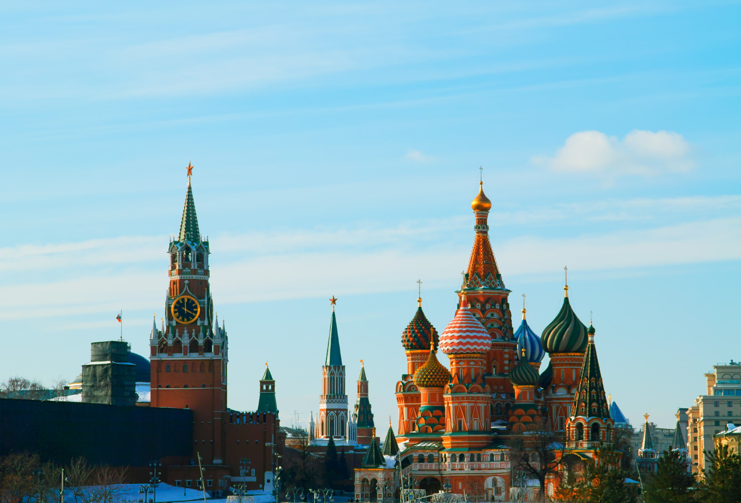 Raiffeisenbank International сокращает присутствие в России: новый план и строгие меры