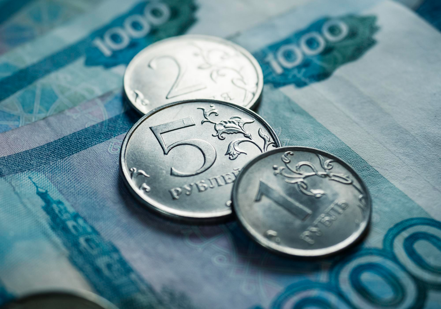 Рубль Стабилен: Центробанк Объявил Курсы Валют на Выходные и Понедельник