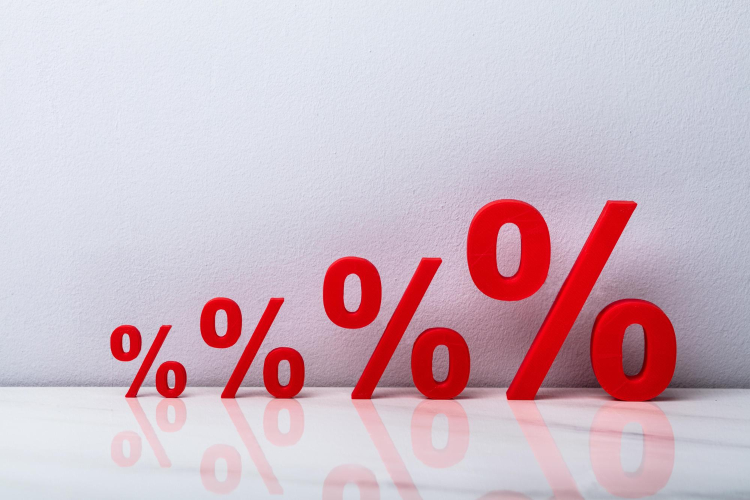 Прогноз ключевой ставки: снижение до 10% ожидается только в 2026 году