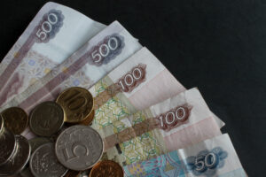 Банковская сеть России сокращается: Сбербанк закрывает филиалы, другие банки расширяются