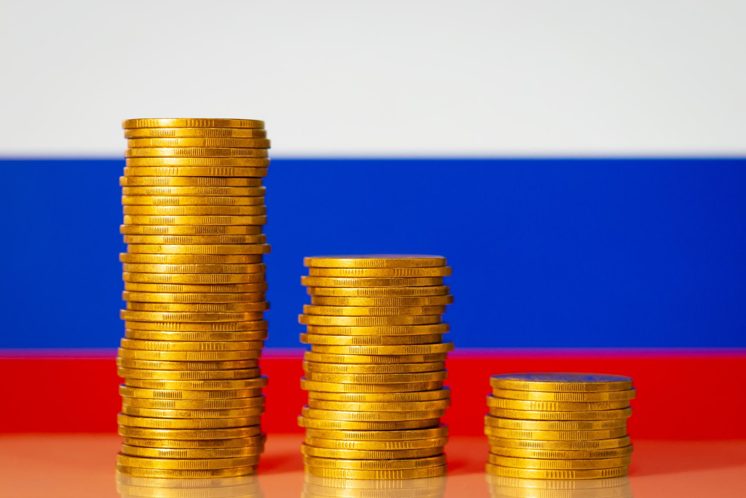 Инфляция в России вернется к целевому уровню только в 2026 году