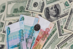 Доллар останется в пределах 90–95 рублей: прогнозы на сентябрь