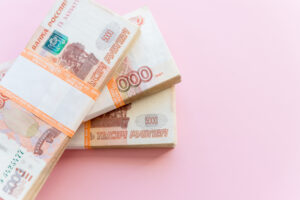 Россияне получат рекордные 4 трлн рублей по вкладам в 2024 году: ВТБ лидирует с 800 млрд