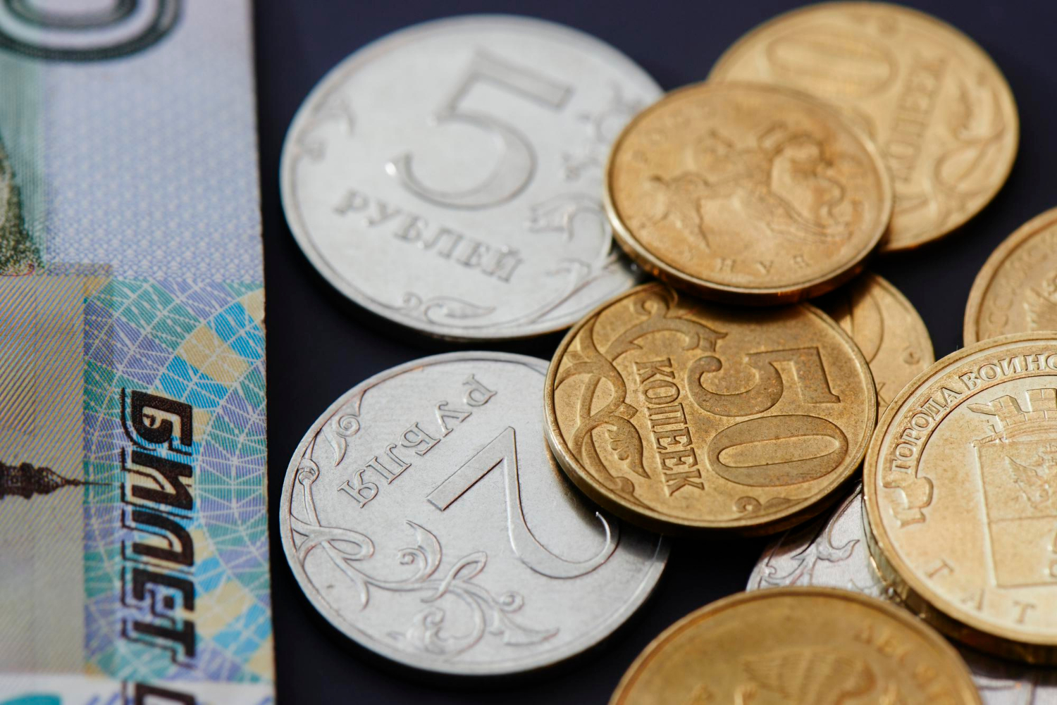 Ренессанс Банк увеличил ставки по вкладам: доходность до 19,25% годовых
