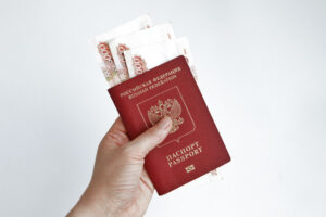 Повышение ставки до 21% снизит количество вкладчиков, обязанных платить налог на доходы