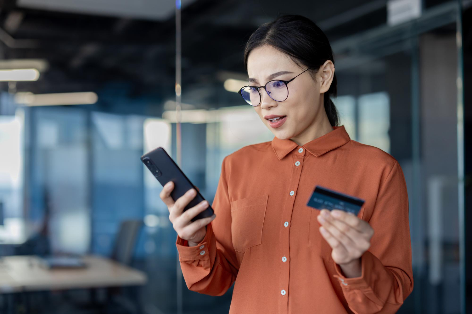 Центробанк предложил разрешить сбор биометрии через банковские приложения