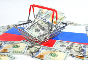 Рубль может опуститься до 100 за доллар: власти готовы к ослаблению для поддержки бюджета