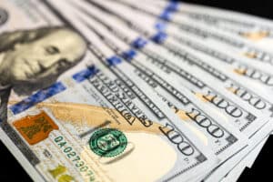 Официальные курсы доллара, евро и других валют на 28 октября 2024 года от ЦБ РФ
