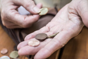 Социальные пенсии вырастут на 14,75% в 2025 году: рост вдвое превысит инфляцию
