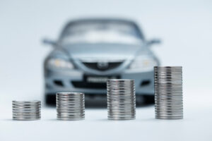 Выдача автокредитов в октябре сократилась на 35%, но осталась выше прошлогодних уровней