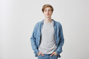 Кредит с 18 лет: какие ограничения ждут молодых заемщиков