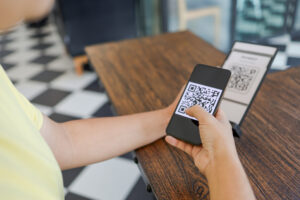 Сбербанк открыл оплату по QR для российских туристов в Таджикистане