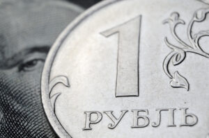Российский рубль пошел в рост: актуальные курсы доллара и евро