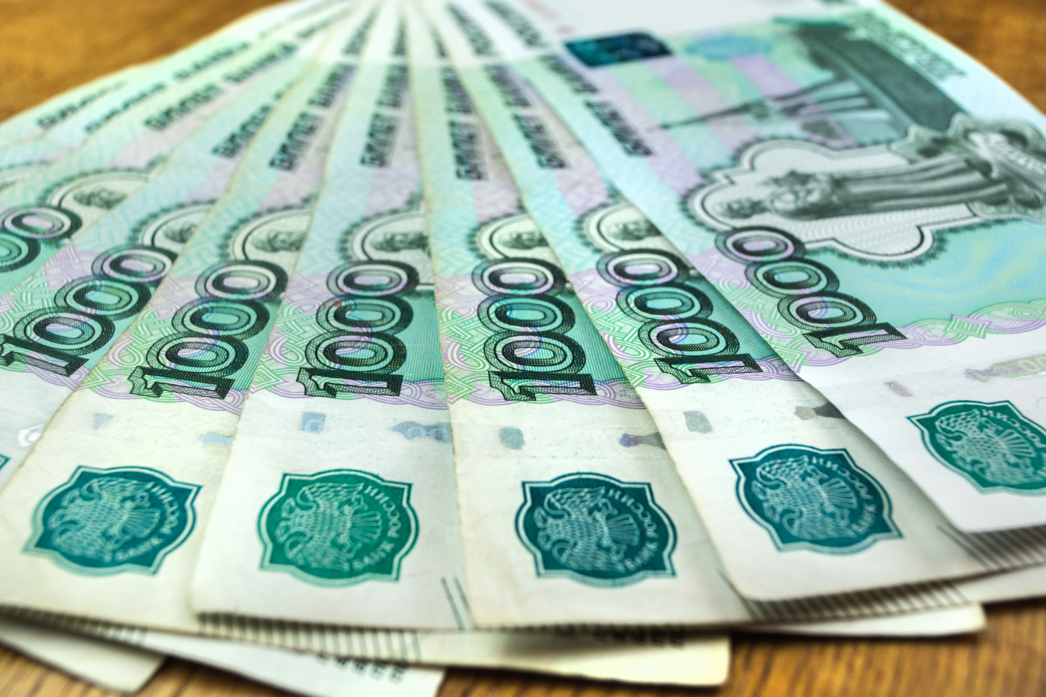 Рост средств населения в банках России: рекордный прирост на 26% в 2024 году
