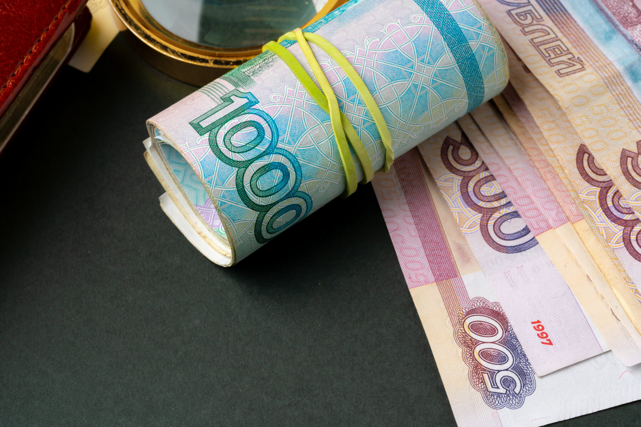 Зарплаты россиян выросли на 17,7% в 2024 году: лидеры по темпам роста регионов