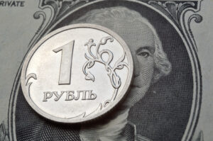 Доллары нового образца не всегда доступны в банках