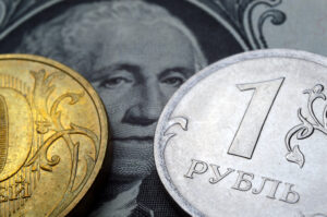 Динамика курса рубля: стабилизация к доллару и снижение к евро