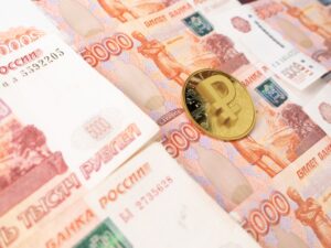 Стоит ли сейчас забирать деньги с краткосрочных вкладов?