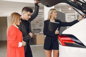 Россияне столкнутся с трудностями при продаже автомобилей: Минпромторг готовит новый законопроект