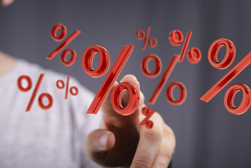 Снижение ключевой ставки до 16 %: как это отразится на экономике и финансах граждан