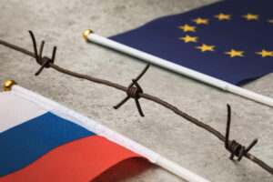 ЕС продлевает санкции против России до 2026 года: что это значит для международной экономики
