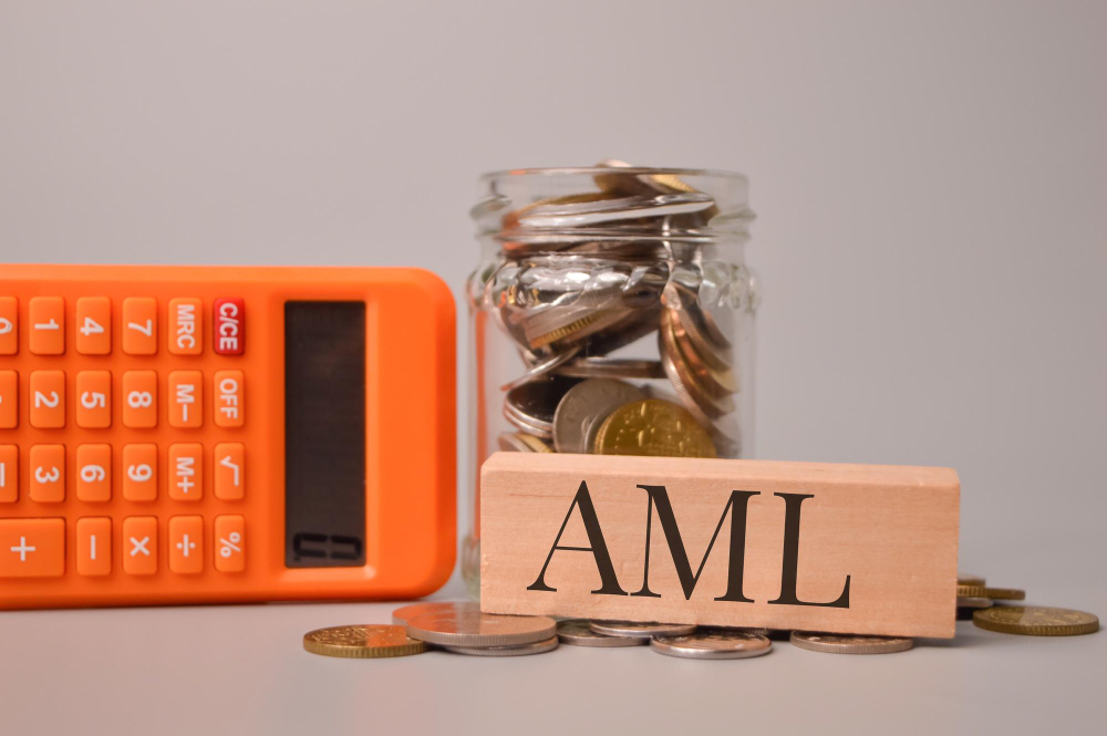 Анализ влияния регуляторных изменений на банки: AML, комплаенс и новая реальность