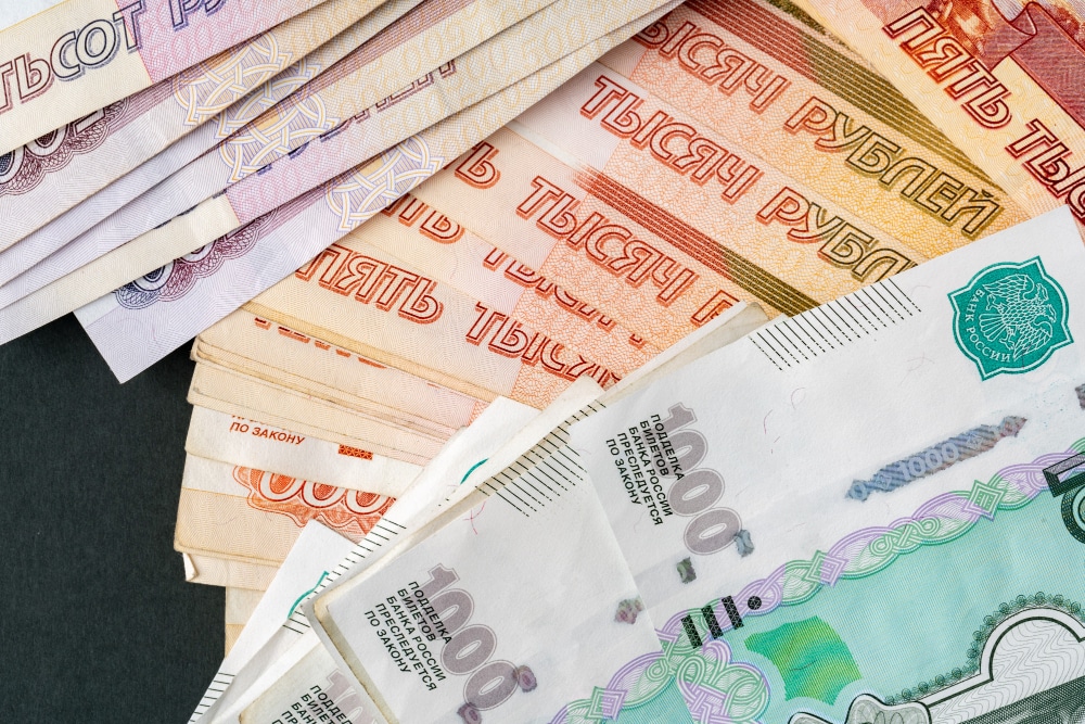 Долгосрочные вклады набирают популярность на фоне падения ставок