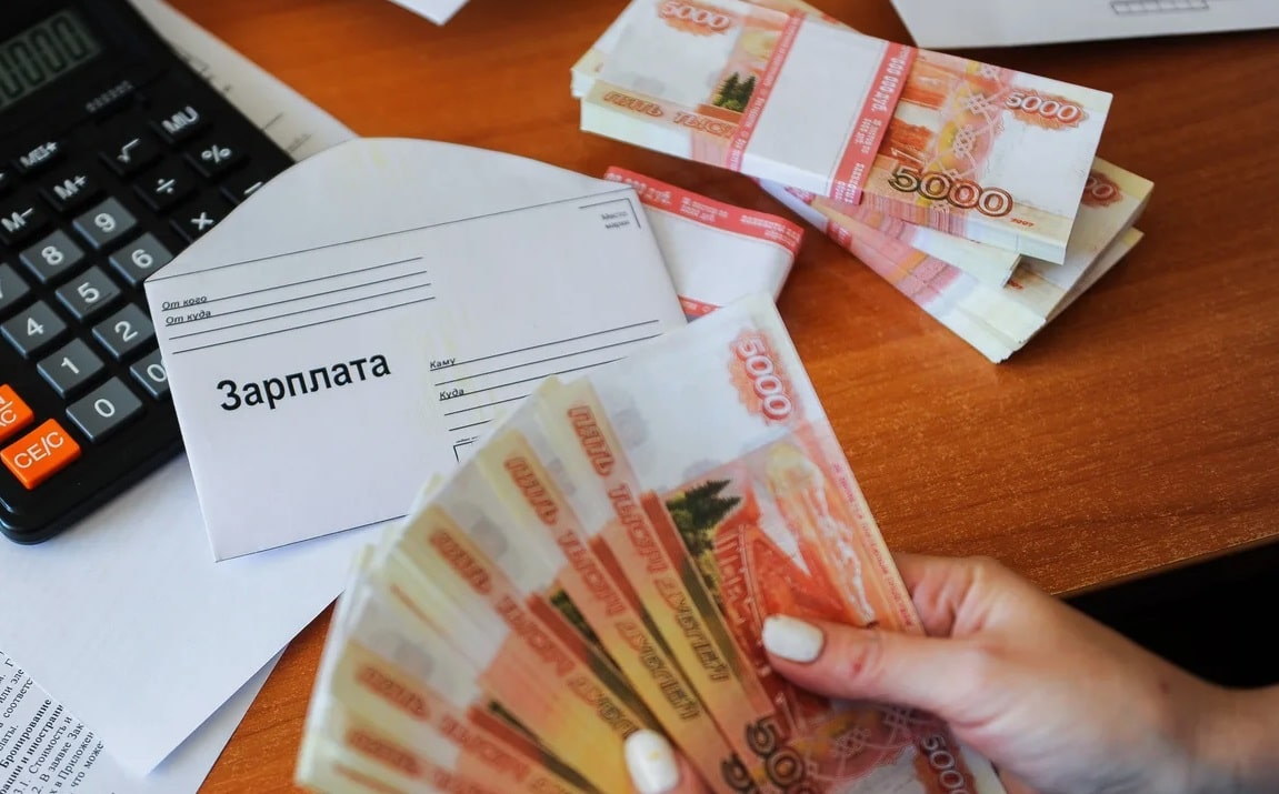 Новичкам — вдвое больше: аналитики HH зафиксировали взрывной рост зарплат для кандидатов без опыта