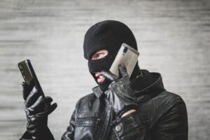 Молчание в трубке ведет россиян к ловушке мошенников