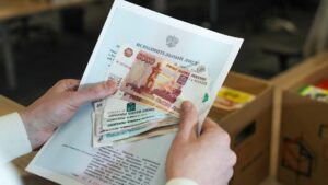 Долги растут как снежный ком: эксперты объяснили выход из ямы