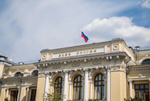 Равные условия для всех: почему ЦБ требует запретить наценку за рассрочку на жилье