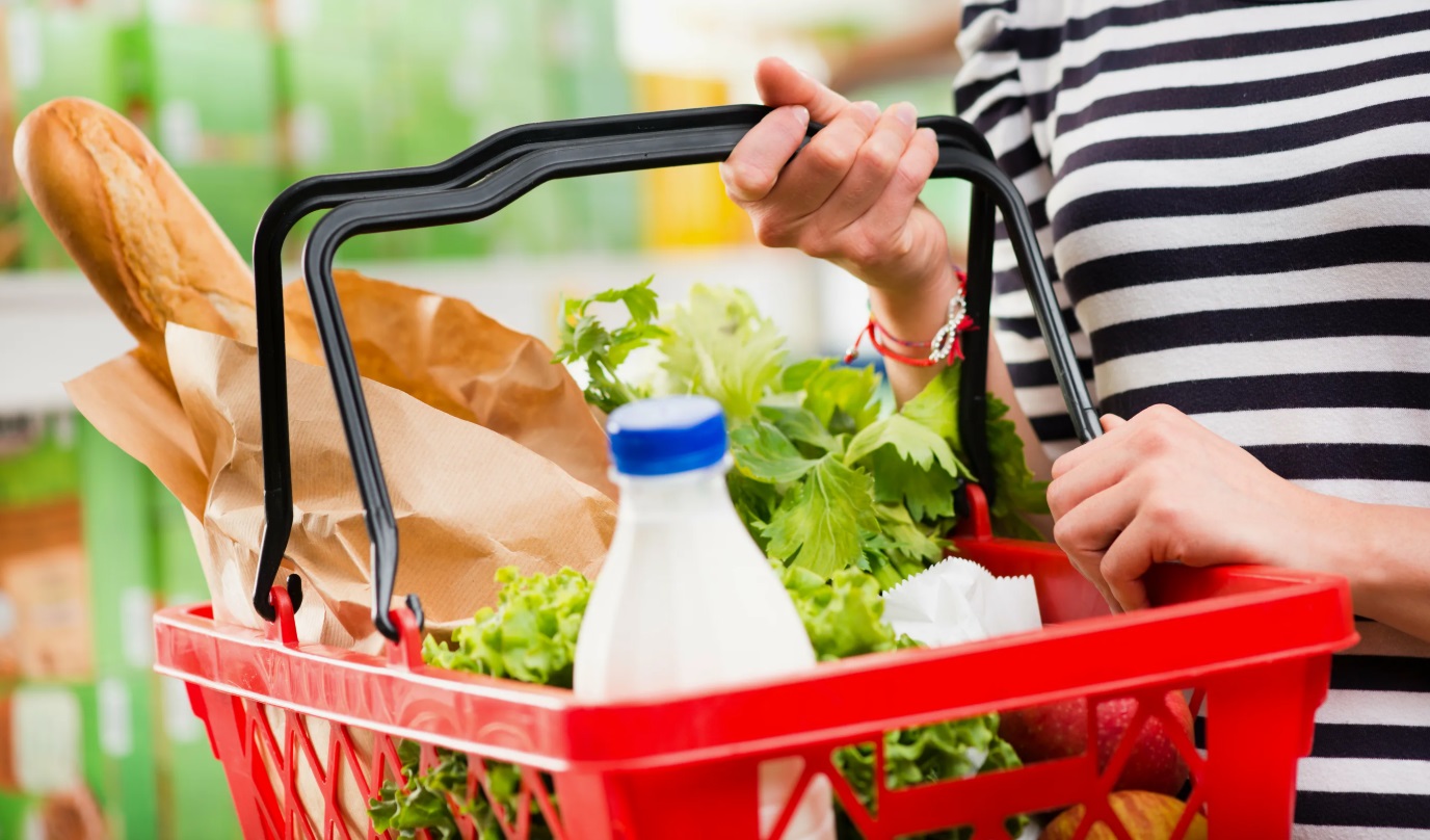 Расходы россиян на продукты превысили 42 тысячи рублей в месяц